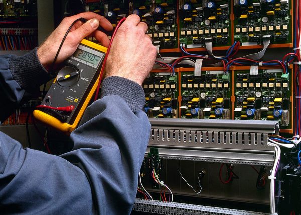 industrial electrician services in north london